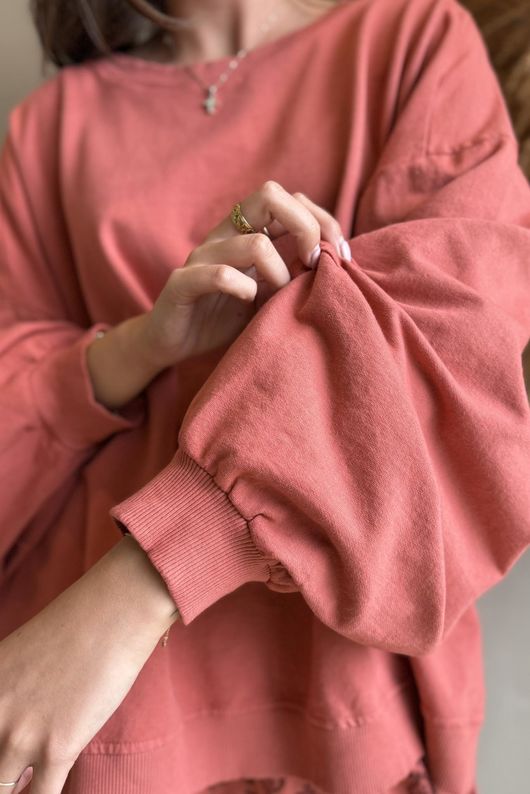 Lagen Lantern Sleeve Sweatshirt Indian Red